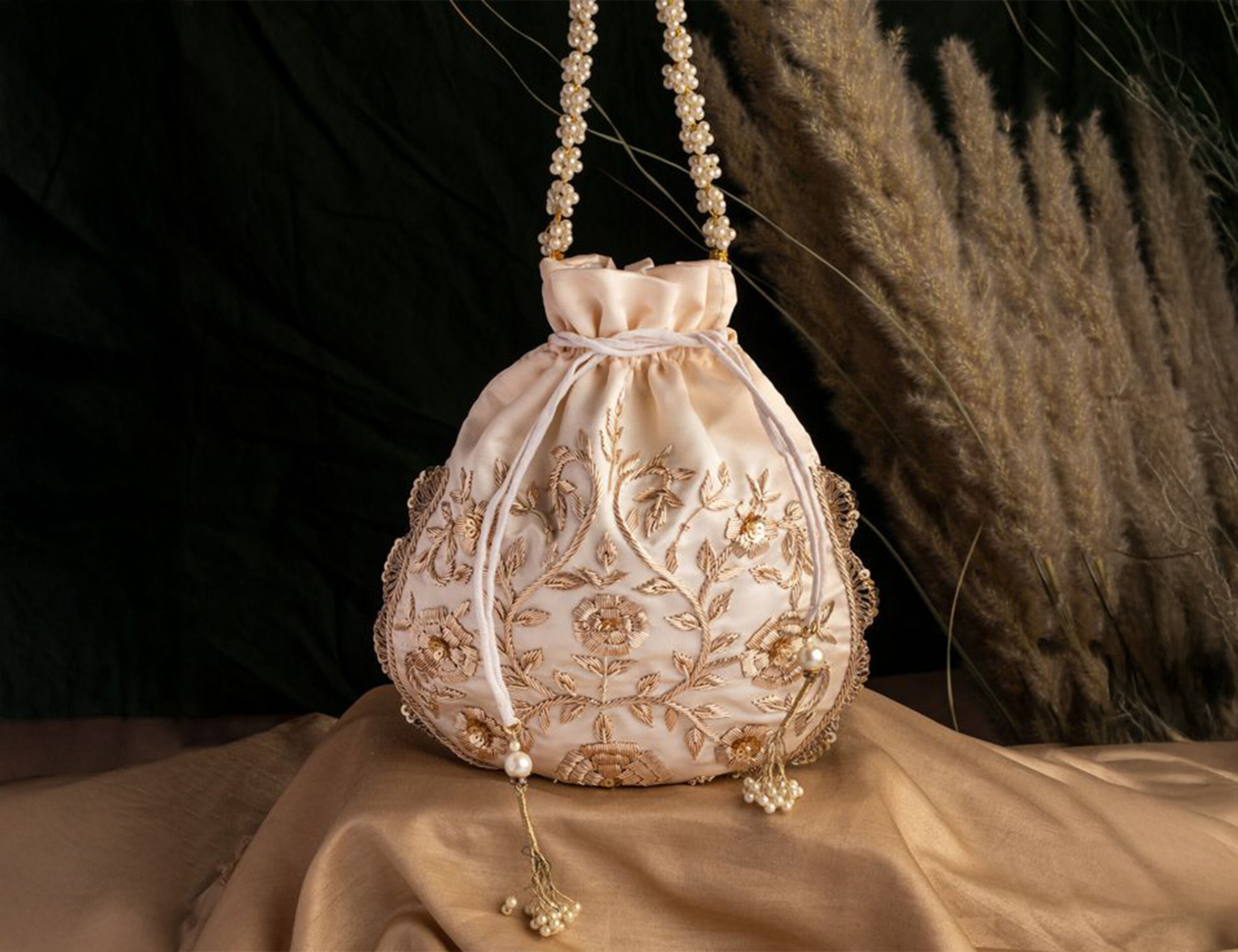 A white poyli bag for bridesmade